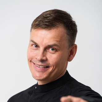 Танцевальная студия TODES – преподаватель Даник Александр Владимирович