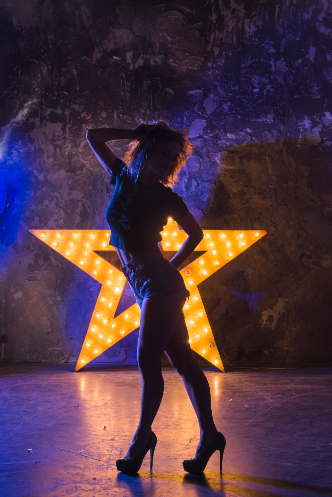 Стрип-пластика